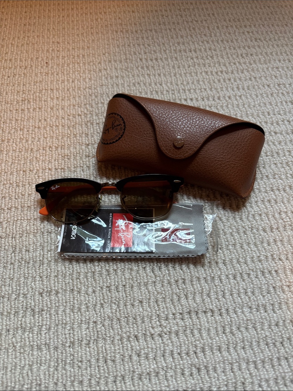 Ray-Ban Clubmaster Sunglasses Orange and Black Frame with Brown Gradient Lenses